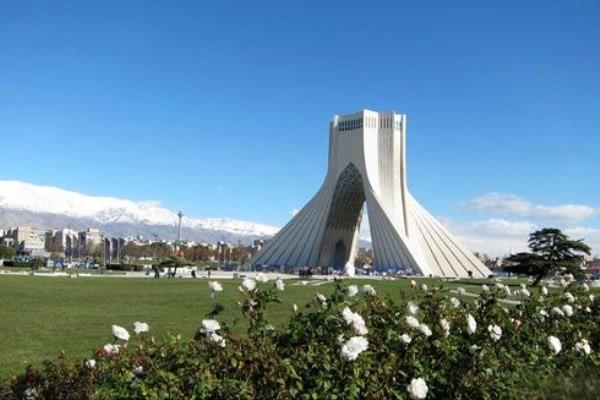 هوای تهران در 13 فروردین ماه پاک است