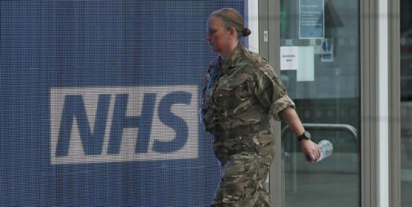 کرونا در انگلیس، کادر درمانی از ارتش درخواست کمک کرد