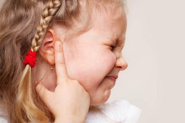 واکس گوش چه زمانی باعث عفونت می شود؟